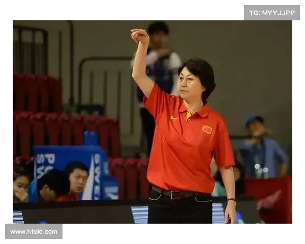 王桂芝解析战术调整:用五小阵容突破对手防线,保护张子宇摆脱犯规困扰 王桂芝解析战术调整:用五小阵容突破对手防线,保护张子宇摆脱犯规困扰
